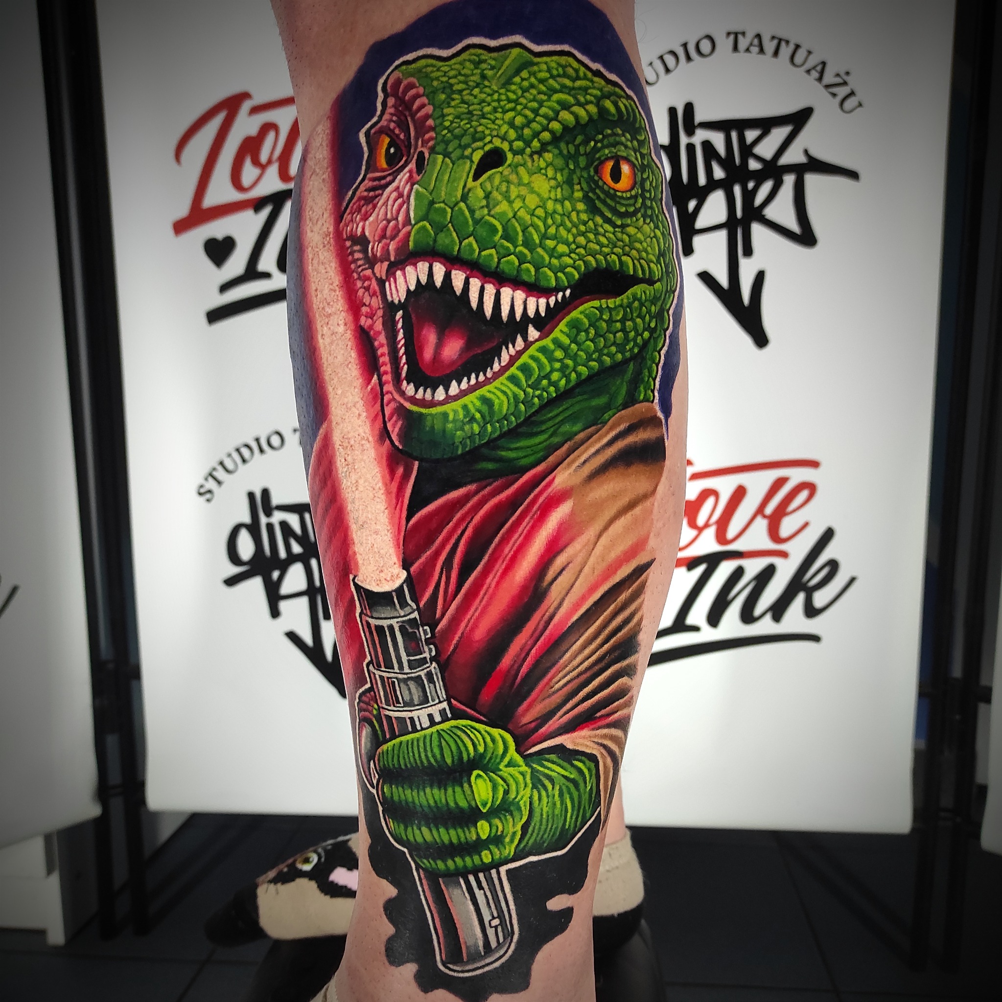 DINOCITYTATTOO – tatuaż dinozaura #19 – DINKZ ART DINOCITYTATTOO – tatuaż dinozaura #19 – DINKZ ART