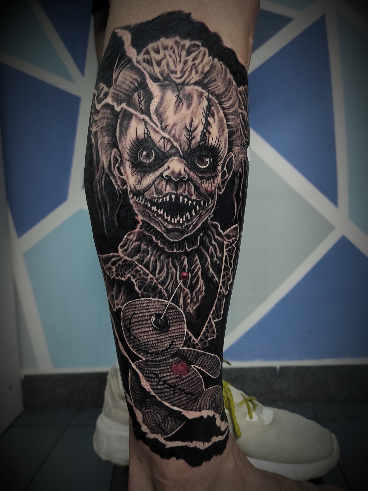 Mroczny tatuaż lalka voodoo - DINKZ ART Mroczny tatuaż lalka voodoo - DINKZ ART